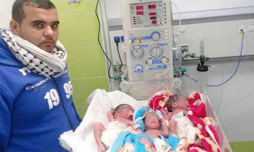 Nidal Saikali con los trillizos Alquds, Capital y Palestina: trillizos “protesta” contra Trump